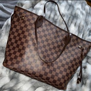 Authentic Louis Vuitton Neverfull MM Damier Tote